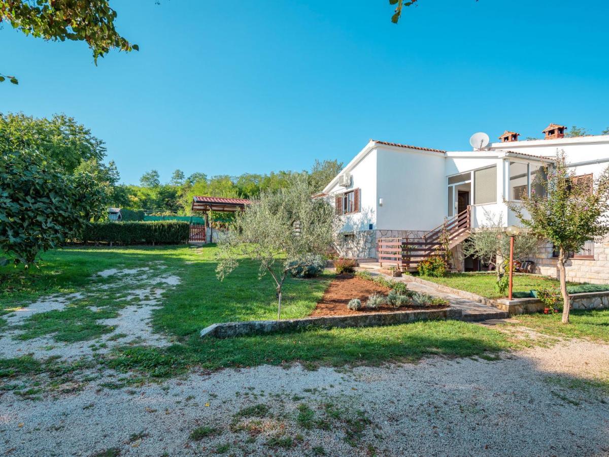 Holiday Home Hacienda - PZN316 Tinjan Exterior foto