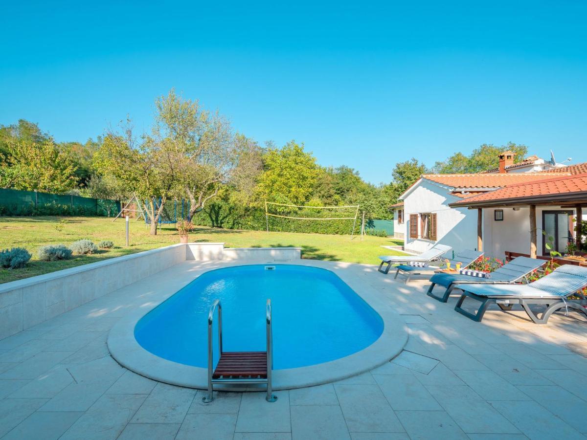 Holiday Home Hacienda - PZN316 Tinjan Exterior foto